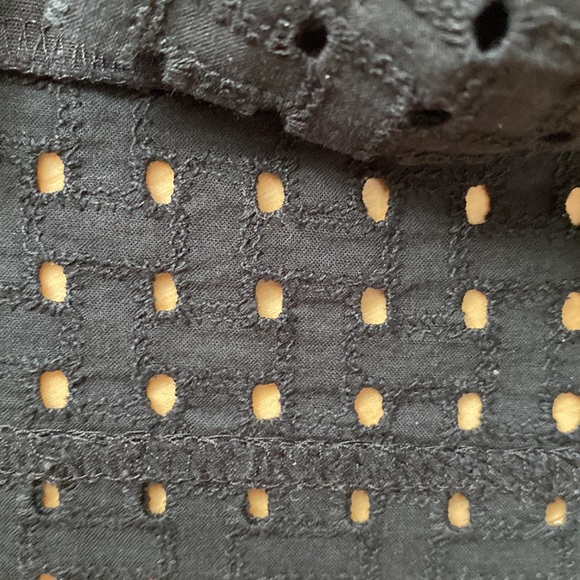 Black skirt - Picture 2 of 5